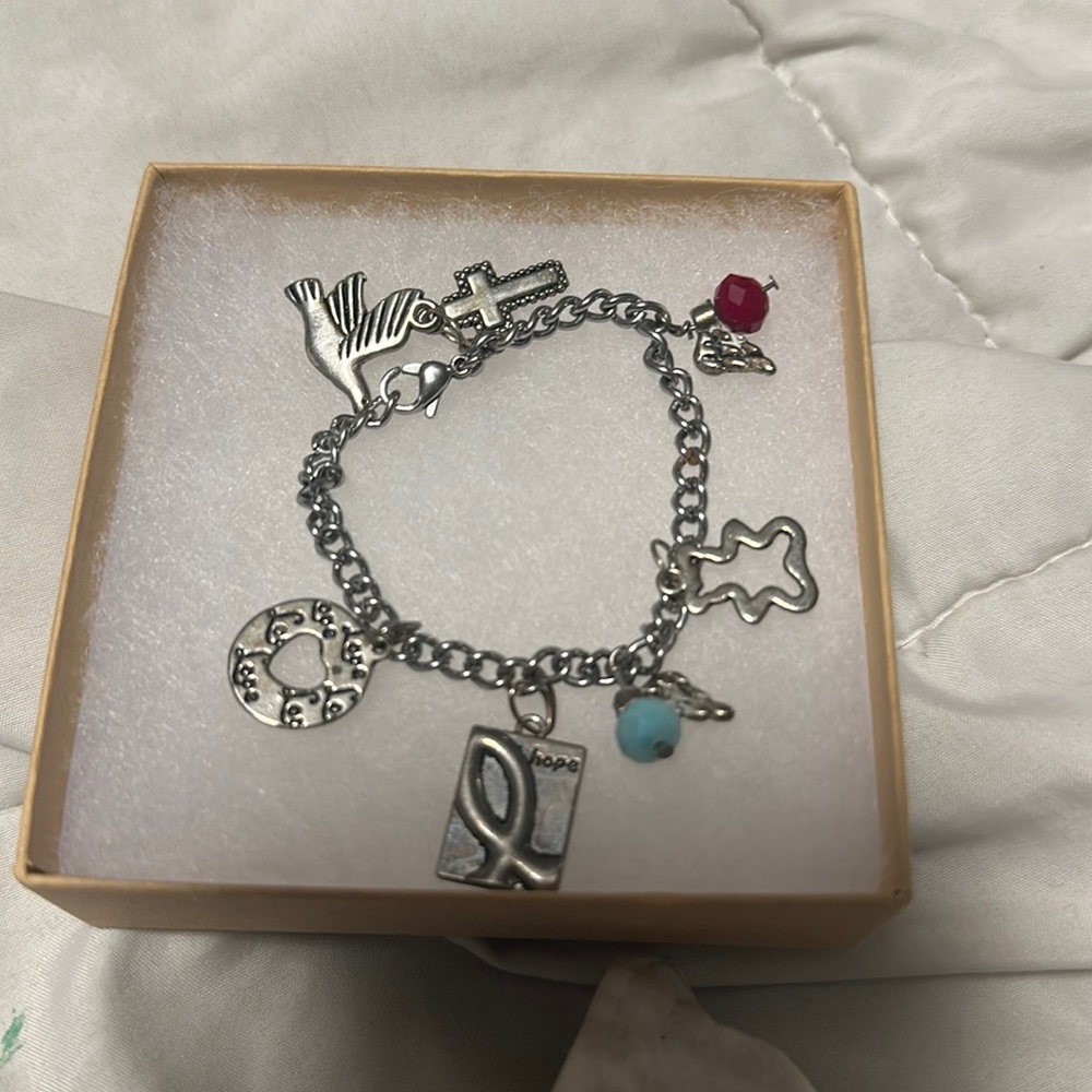 Charm bracelet